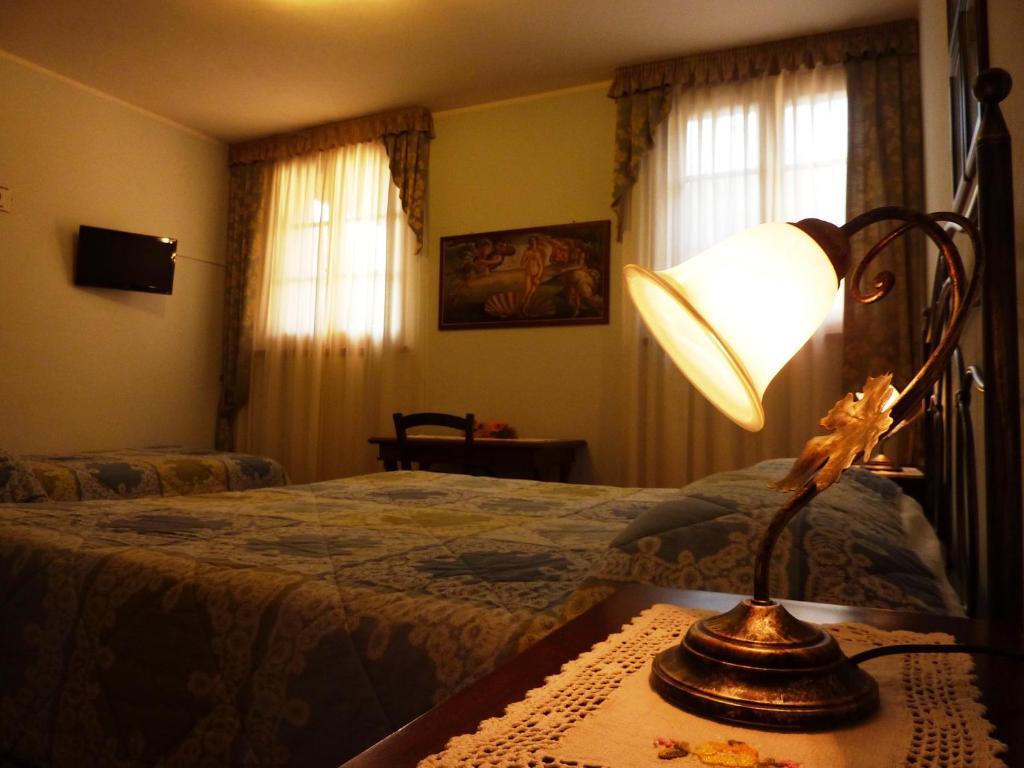 B&B Casale Virgili Siena Ruang foto