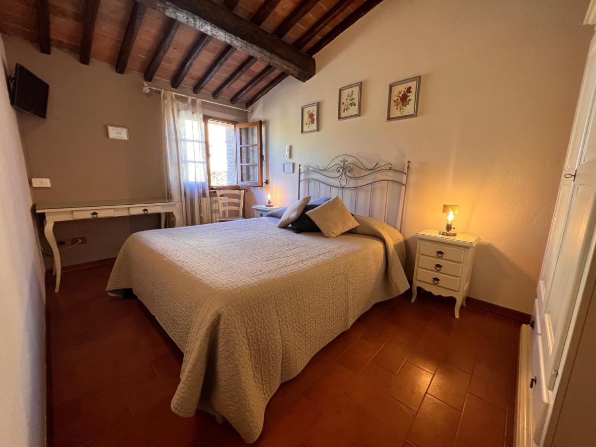 B&B Casale Virgili Siena Bagian luar foto