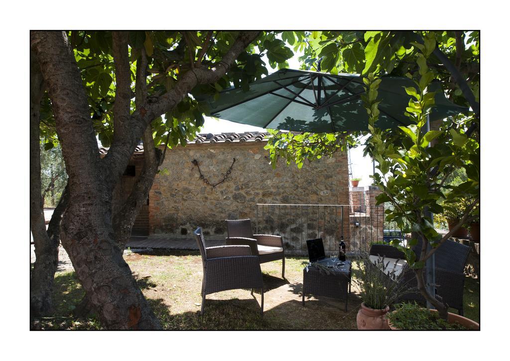 B&B Casale Virgili Siena Bagian luar foto