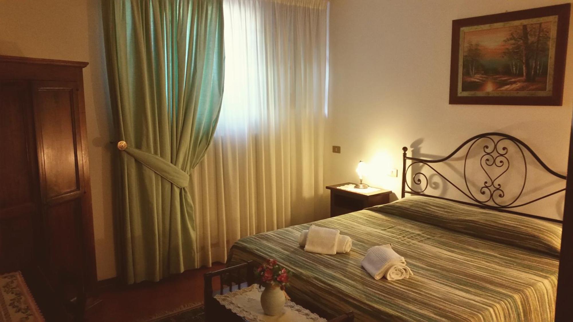 B&B Casale Virgili Siena Ruang foto