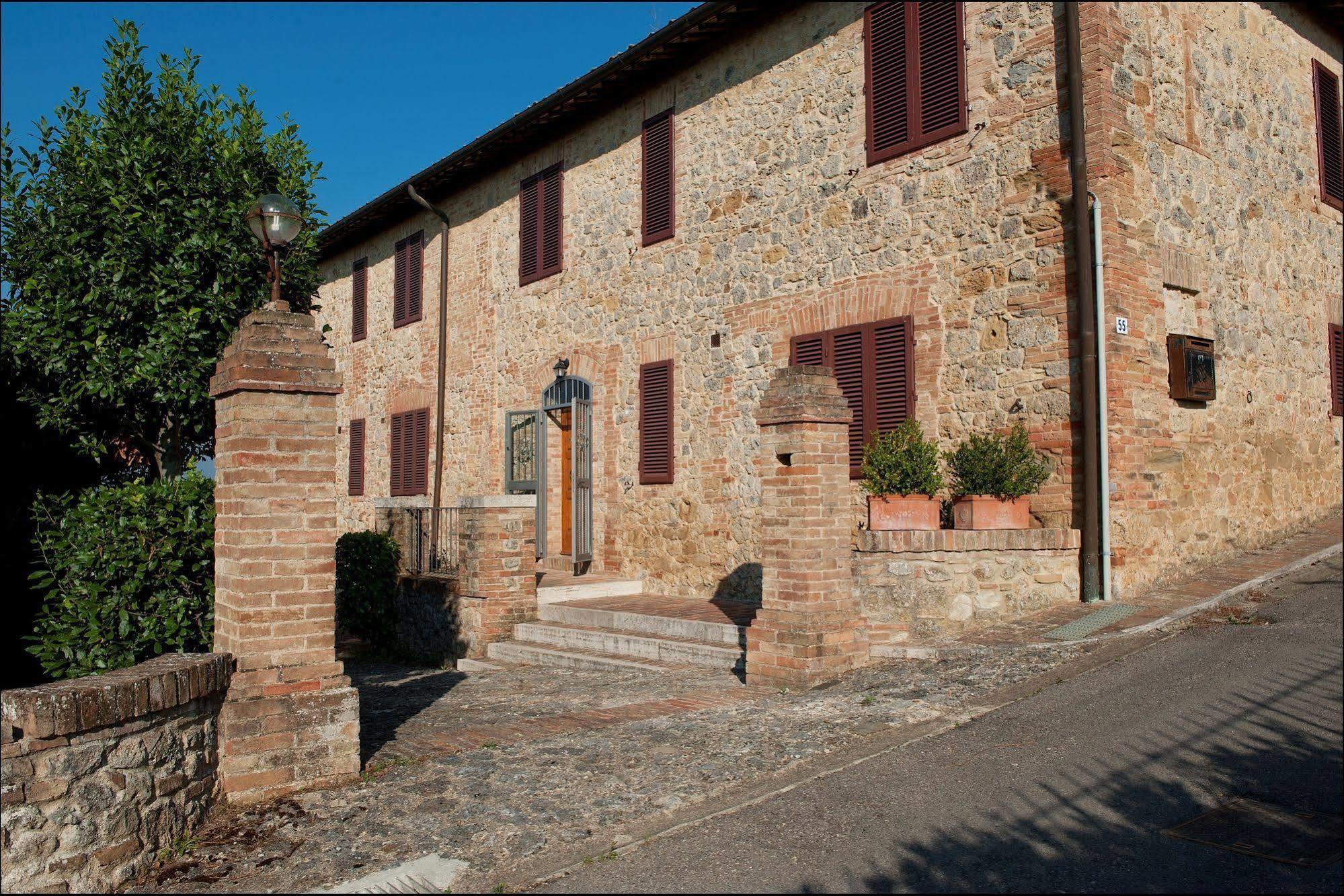 B&B Casale Virgili Siena Bagian luar foto